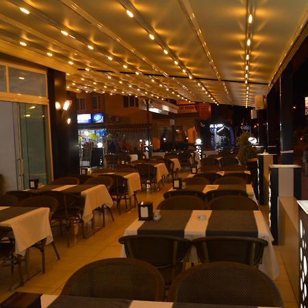 小岛公寓式酒店 马尔马里斯 外观 照片